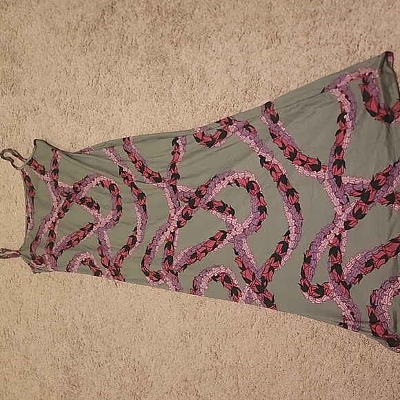 Hawaiian Maxi Dress Maui Strong Rose Lokelani And Crown Flower Lei - Picture 1 of 11